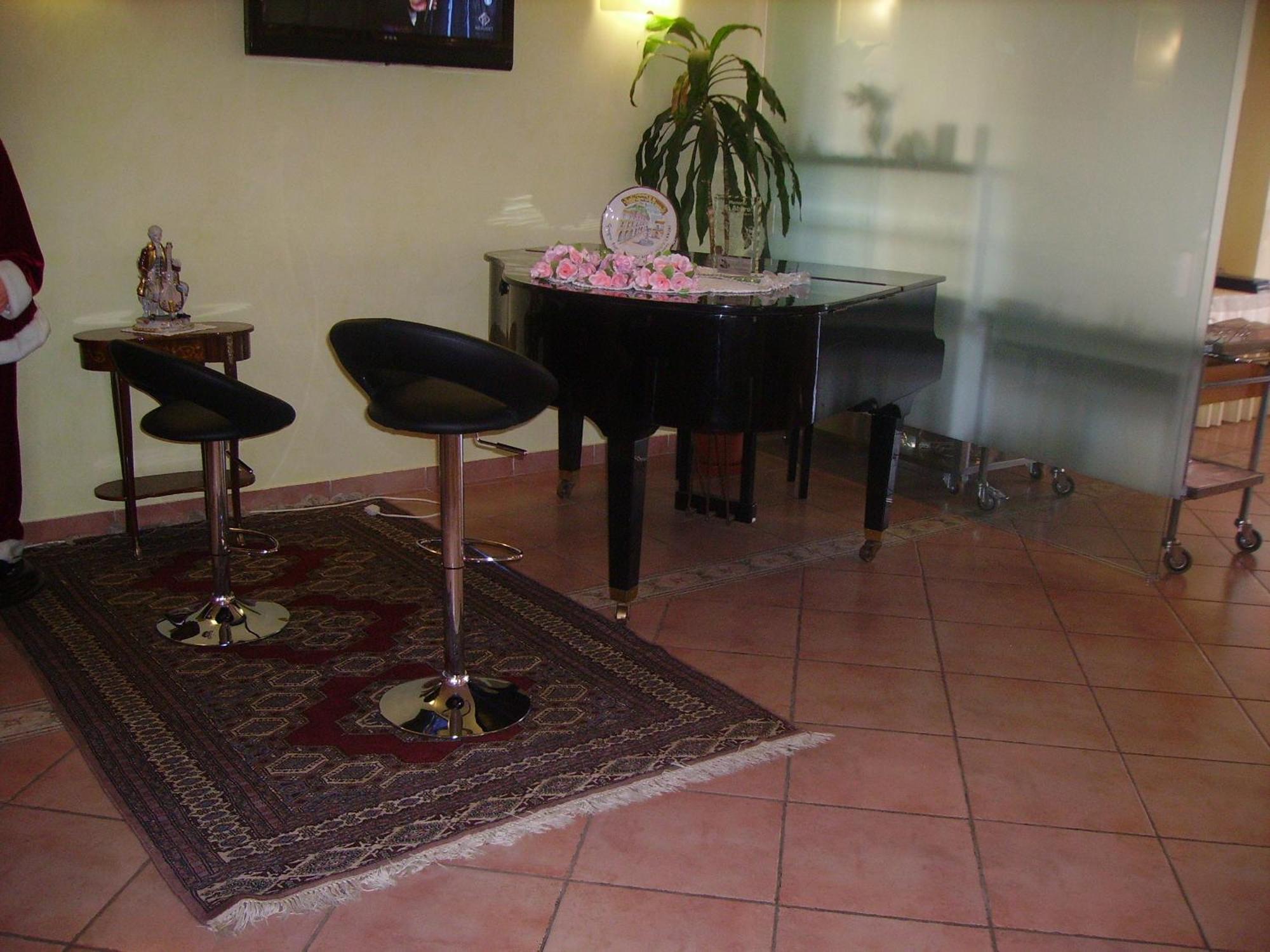 Hotel Diecimare Cava De' Tirreni Luaran gambar