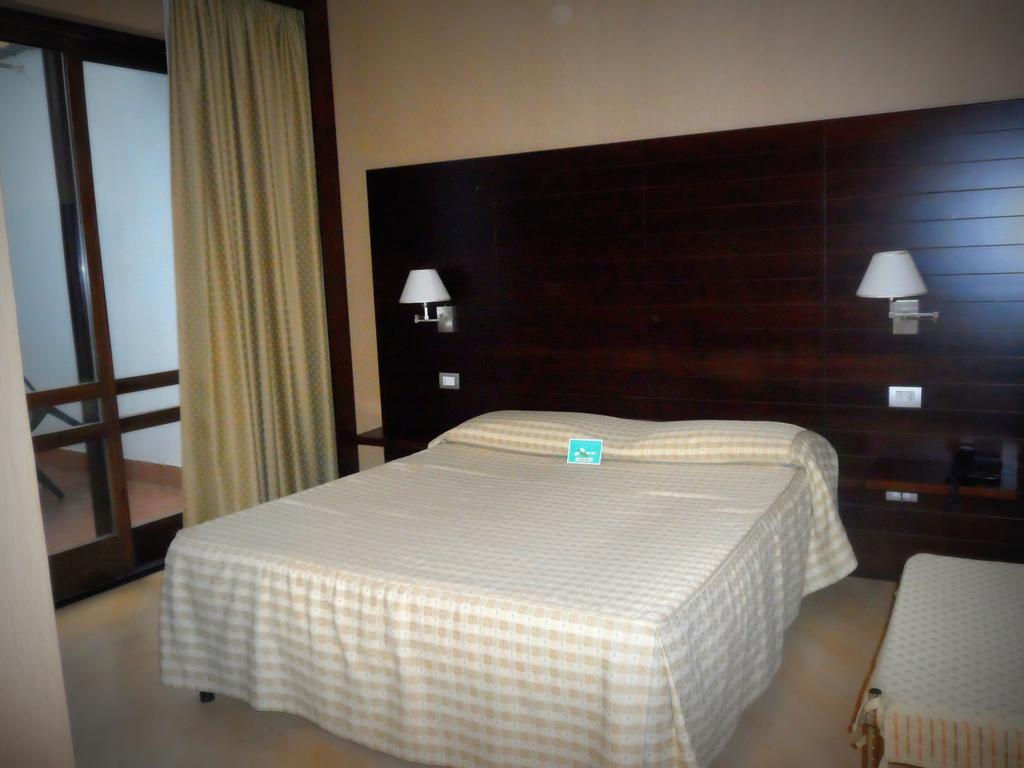 Hotel Diecimare Cava De' Tirreni Luaran gambar
