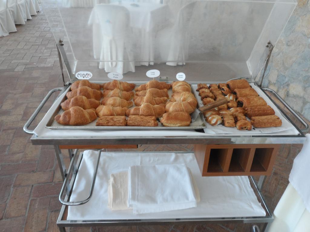 Hotel Diecimare Cava De' Tirreni Luaran gambar