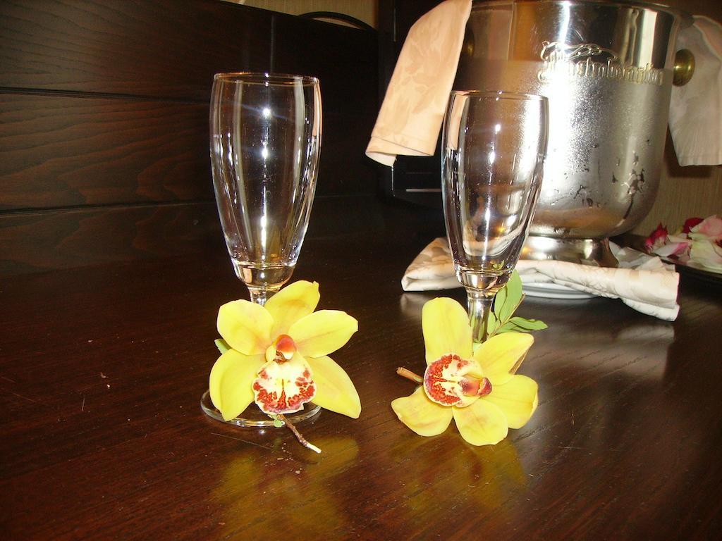 Hotel Diecimare Cava De' Tirreni Luaran gambar