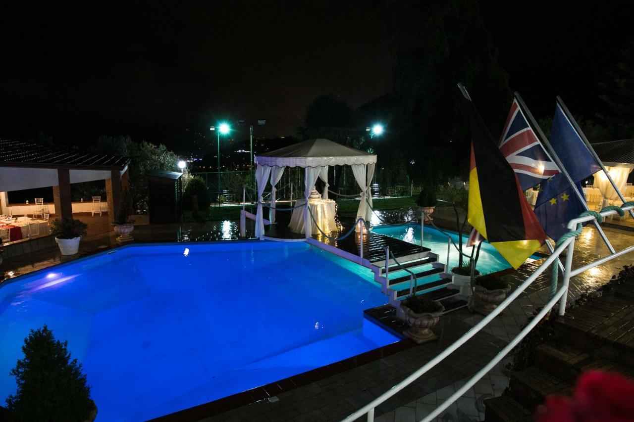 Hotel Diecimare Cava De' Tirreni Luaran gambar